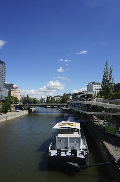 Wohnen Im Herzen Von Wien At The Waterfront Vienna Exterior photo
